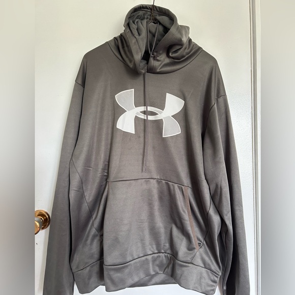 Men’s Underarmour Hoodie - Picture 2 of 6